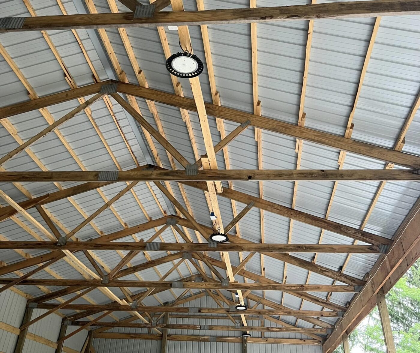 New lighting in Outdoor Garage